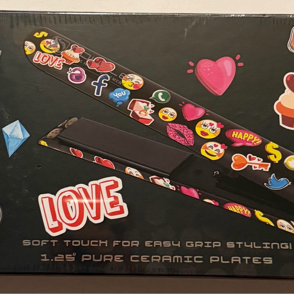 Royale Hair Straightener with Emoji Design - Picture 2 of 9